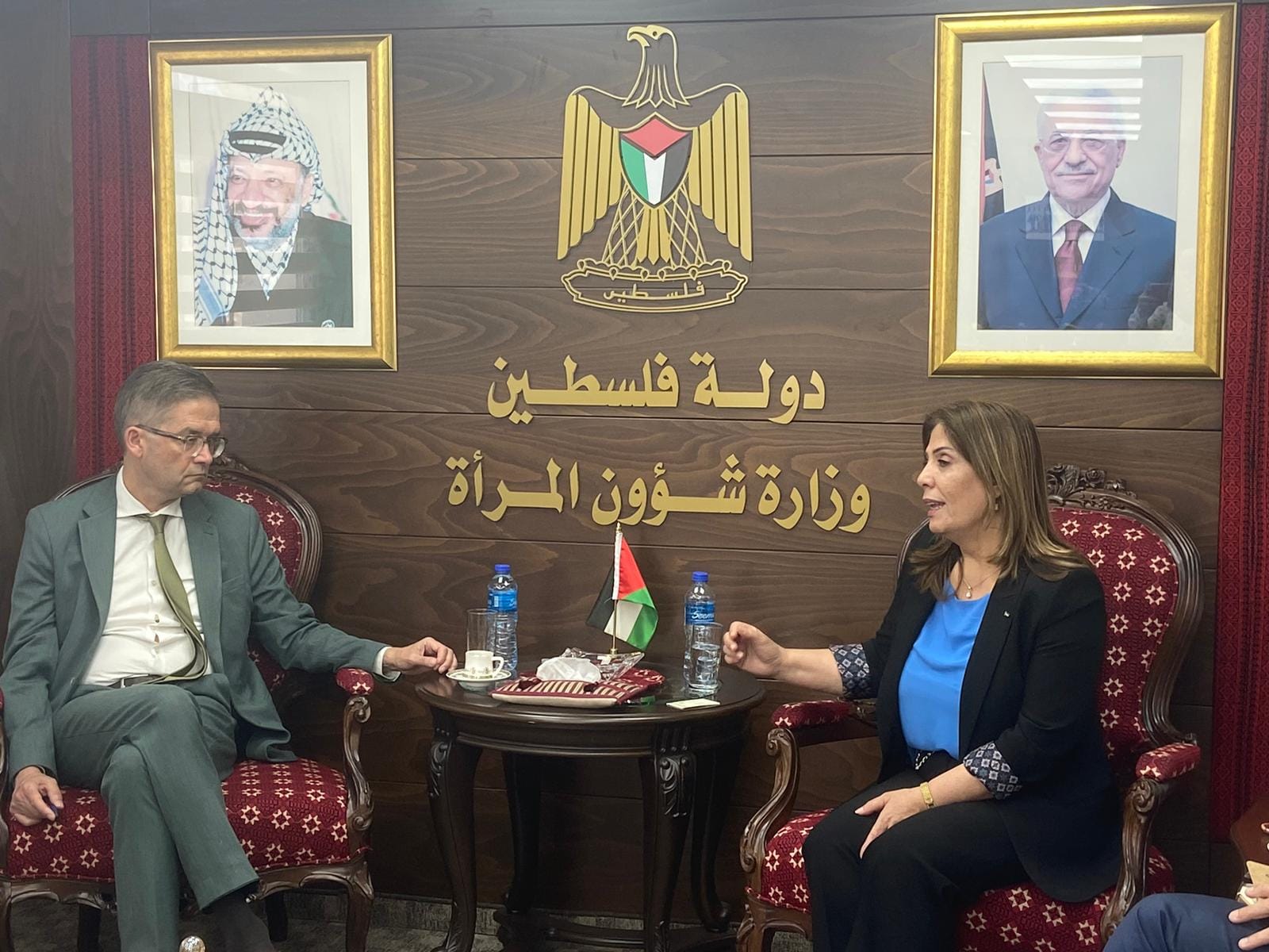 وزيرة شؤون المرأة تبحث آفاق العمل لتقديم مشاريع تهدف للنهوض بواقع النساء الفلسطينيات