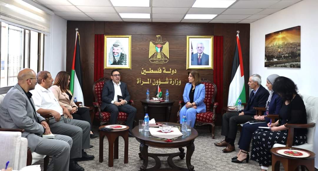 الخليلي: منفتحون على الشراكة الكاملة مع مؤسسات حقوق الإنسان