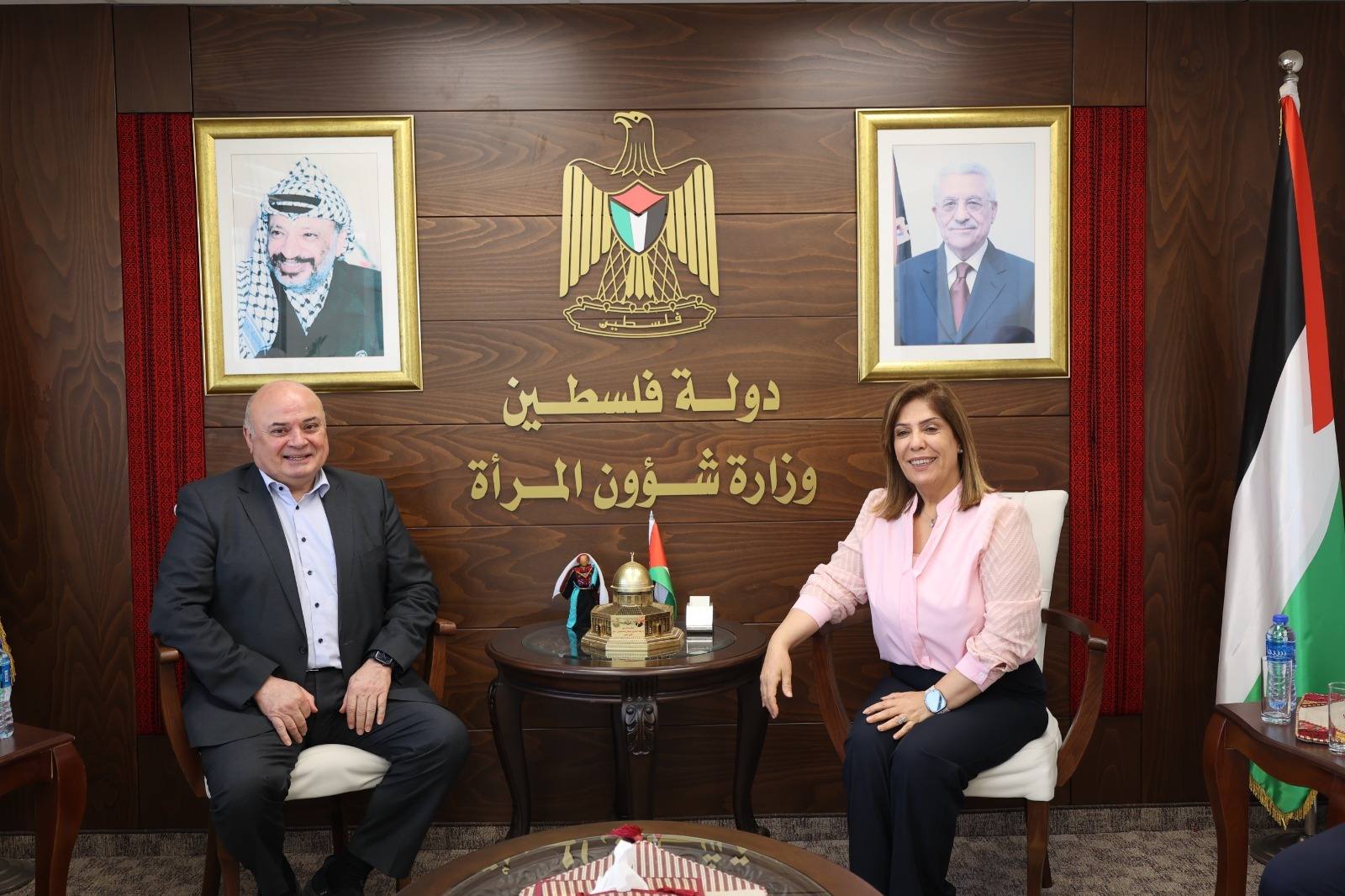 وزيرة شؤون المرأة تبحث سبل التعاون مع مؤسسة إدارة وتنمية أموال اليتامى لدعم النساء الأرامل والمعيلات