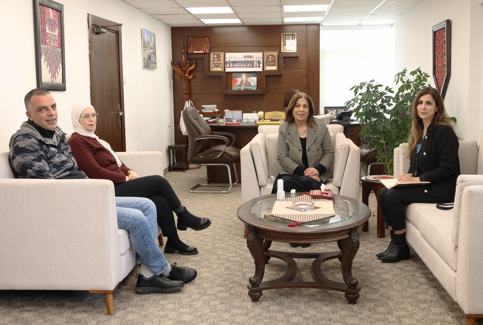 وزيرة شؤون المرأة تبحث سبل التعاون مع برنامج "سواسية" حول سيادة القانون والوصول للعدالة 