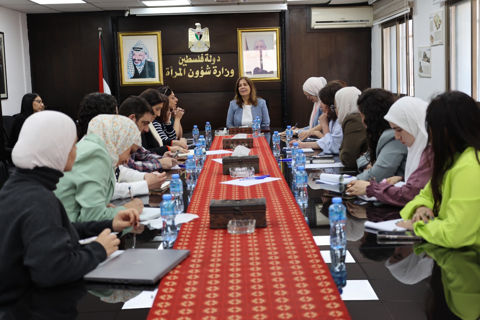 وزيرة شؤون المرأة تعقد لقاءً مع منتدى مناهضة العنف لبحث سبل تعزيز حماية المرأة