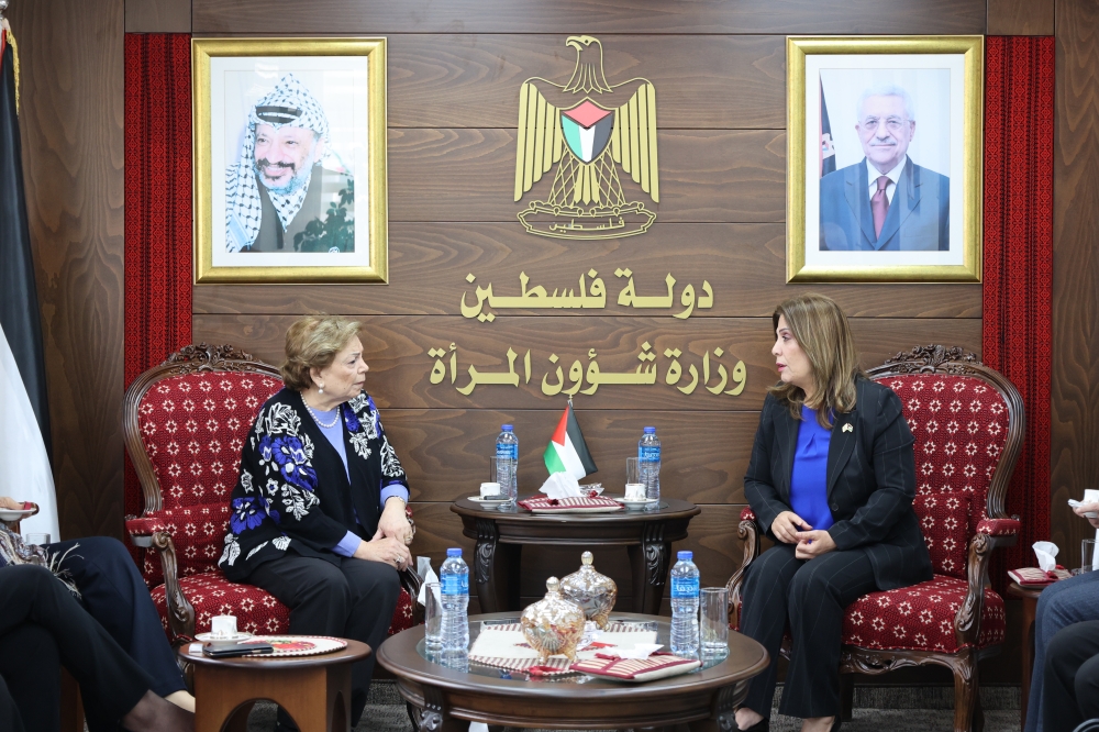 وزيرة شؤون المرأة تلتقي عضوات الامانه العامة للاتحاد العام للمرأة الفلسطينية