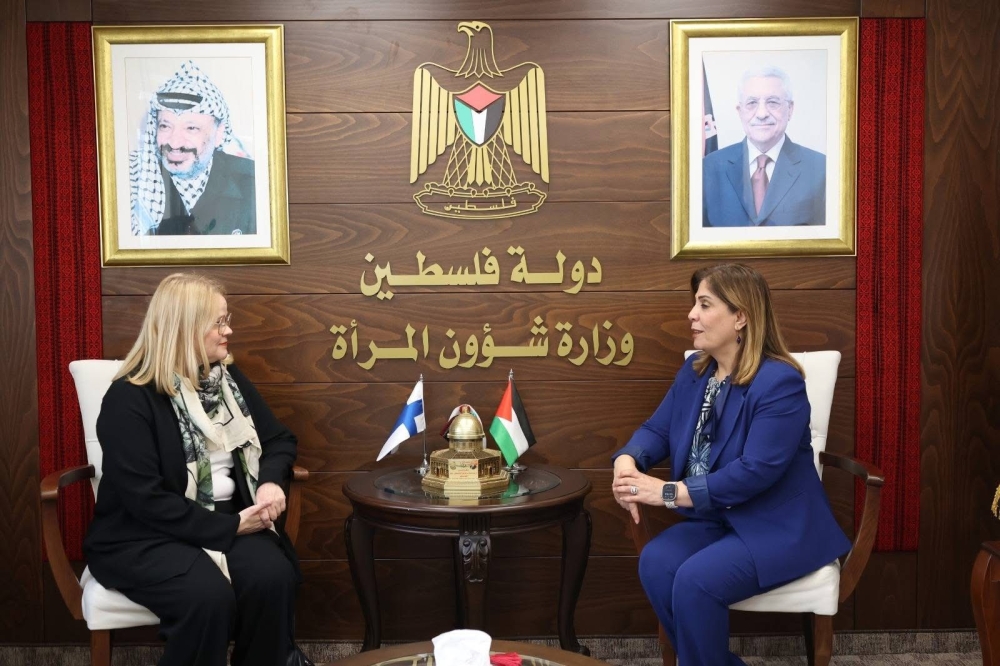 الوزيرة الخليلي تستقبل ممثلة جمهورية فنلندا في فلسطين ووفد مؤسسة الرؤية الفلسطينية